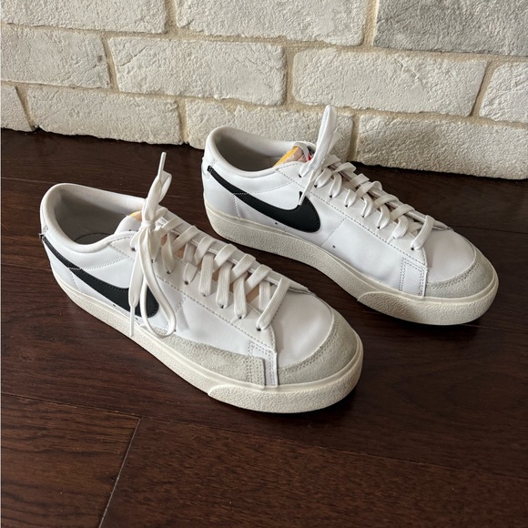 Women’s Nike Blazer Low Platform - Picture 6 of 7